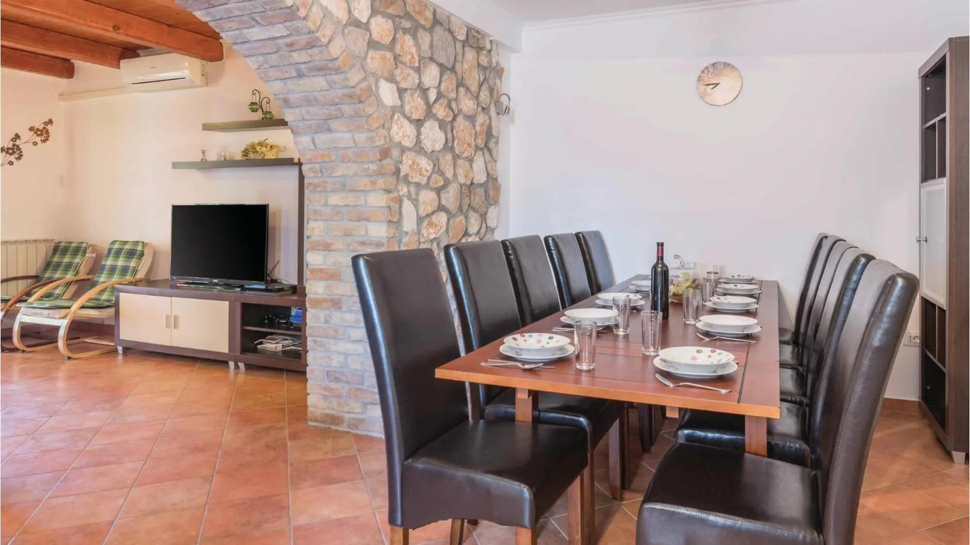 Pet Friendly Home In Pazin With Jacuzzi 0*, Heki Croatia