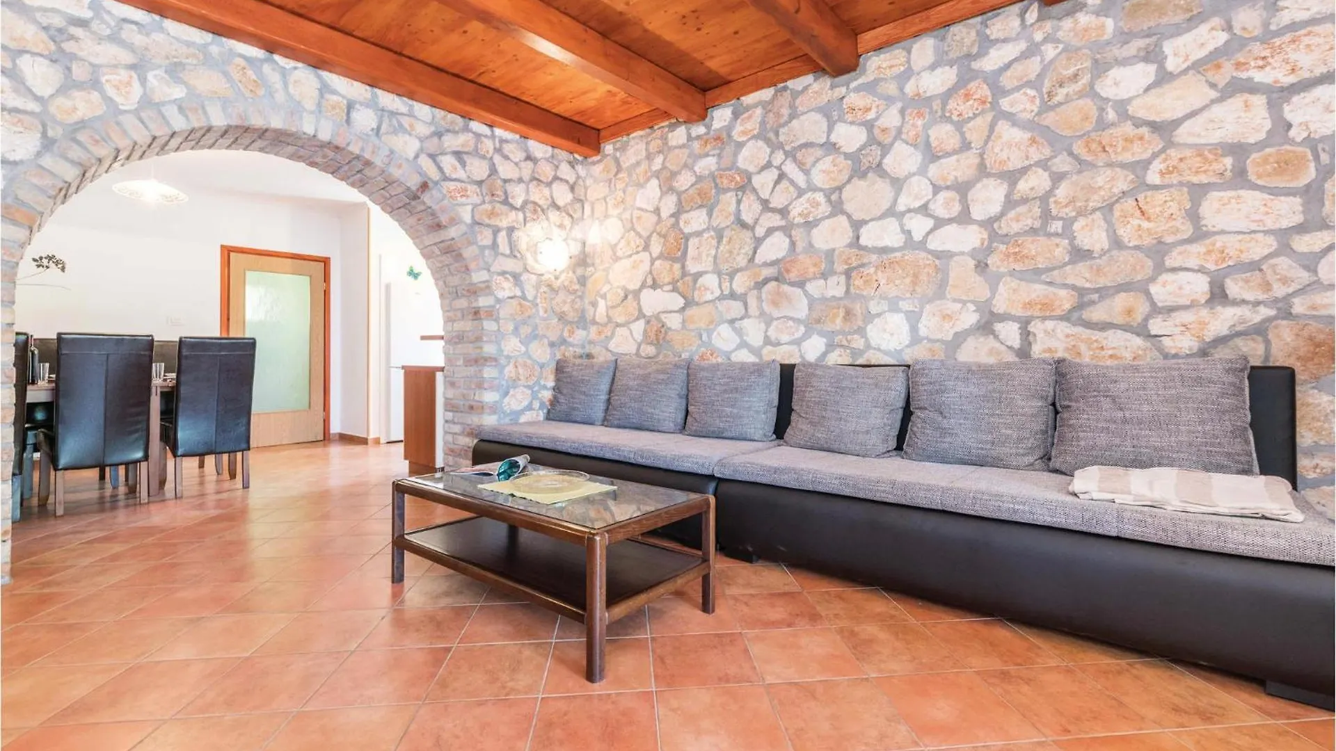 Holiday home Pet Friendly Home In Pazin With Jacuzzi