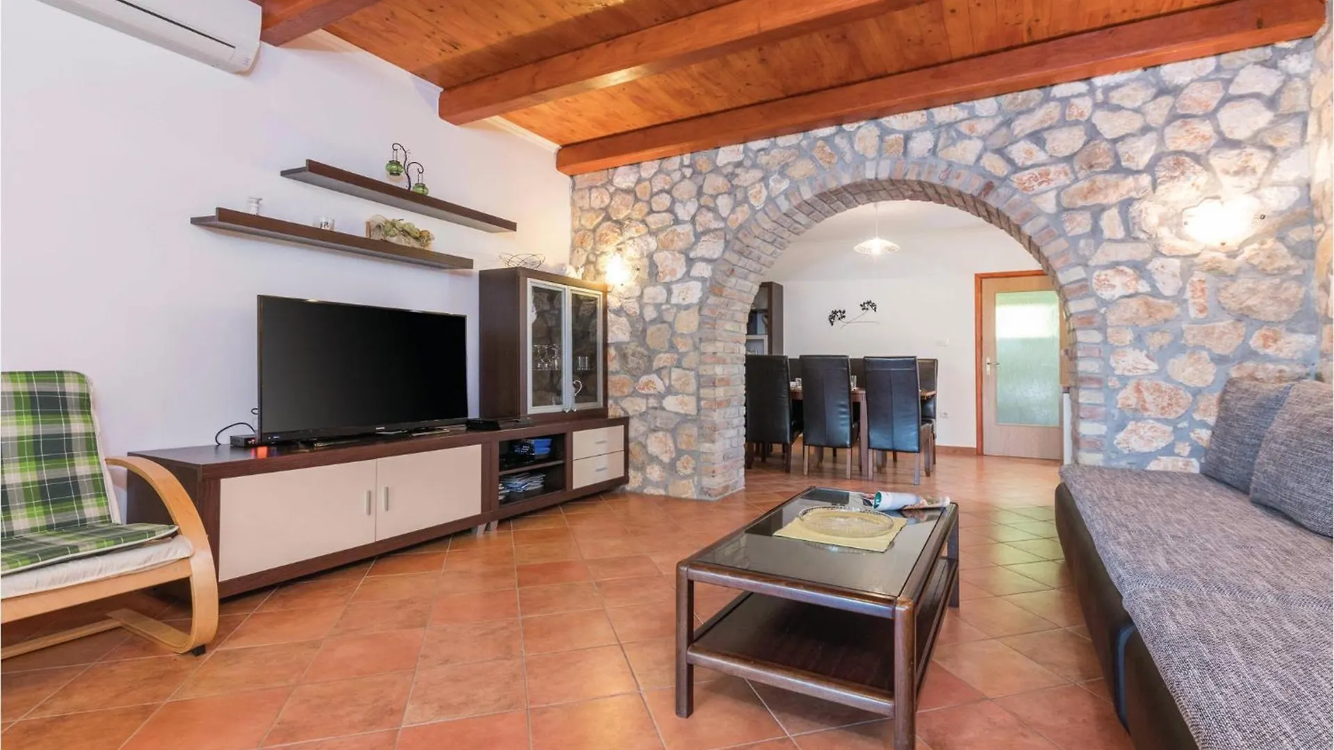 Pet Friendly Home In Pazin With Jacuzzi