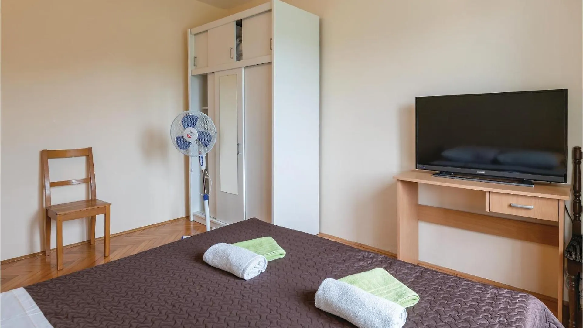 Pet Friendly Home In Pazin With Jacuzzi Holiday home Heki
