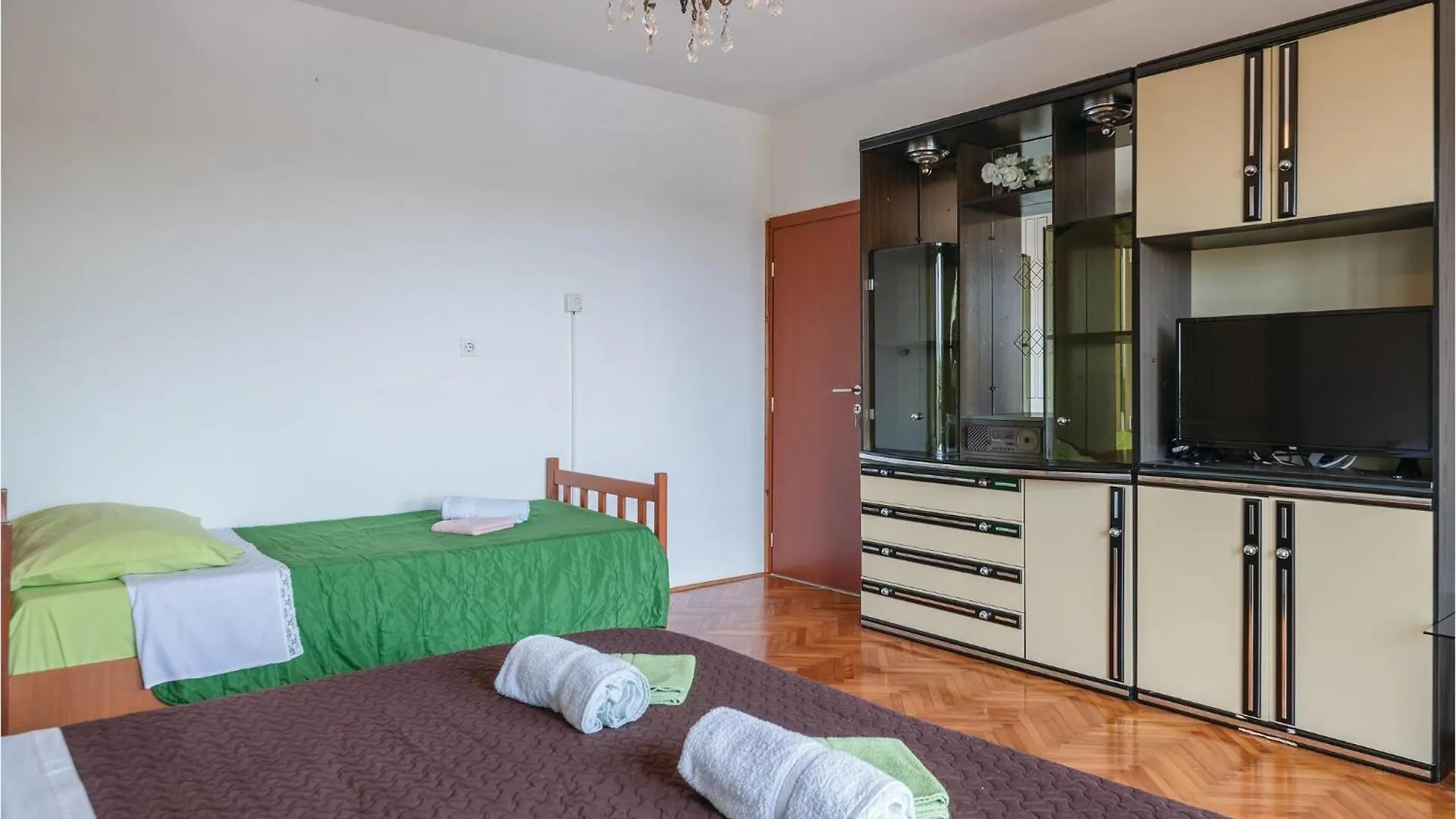 Pet Friendly Home In Pazin With Jacuzzi Heki