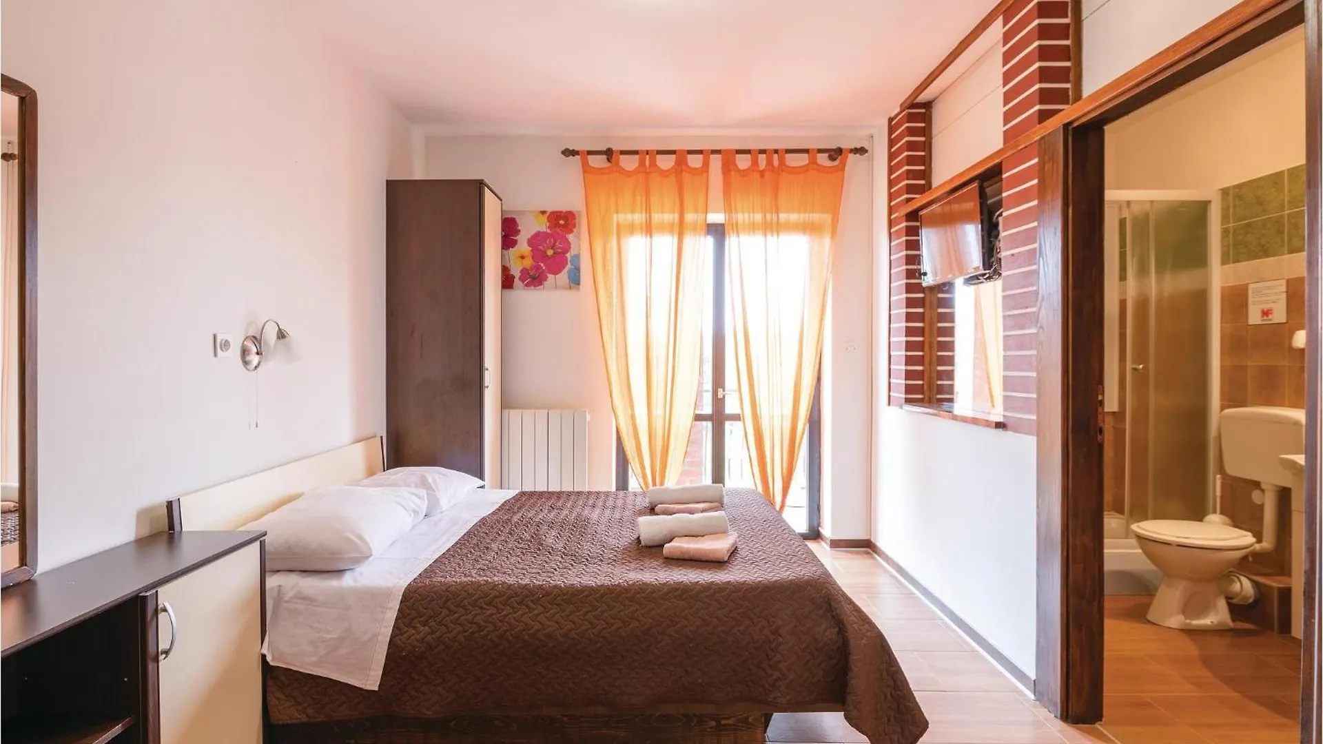 Pet Friendly Home In Pazin With Jacuzzi Heki